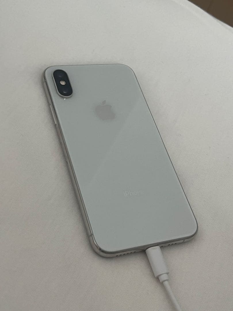 値下げしました　Apple iPhone X 本体　256GB（245GB）