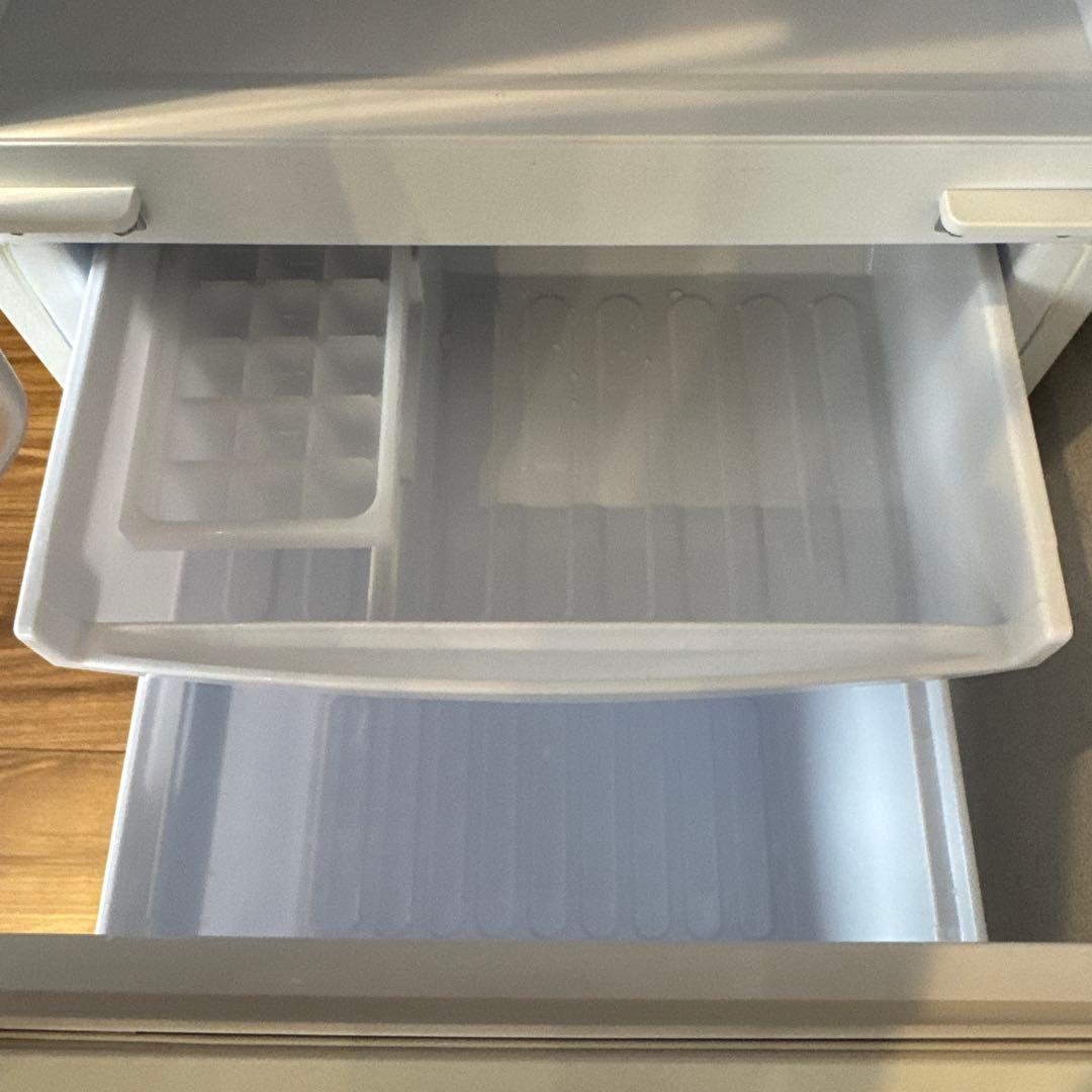 2020年製 SHARP 冷蔵庫 SJ-D14F-W 137L ホワイト