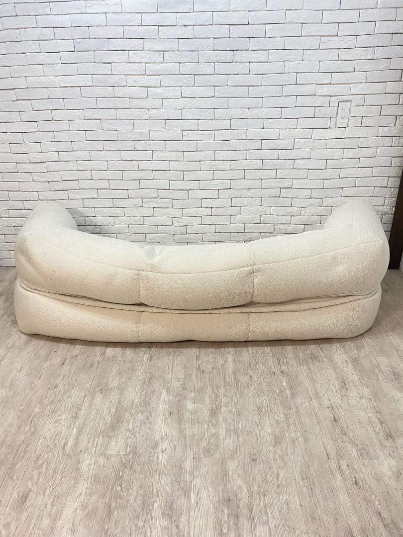 【東京都内23区配送無料】定価11万　3人がけ　ソファー　椅子　カウチ　ビーズ