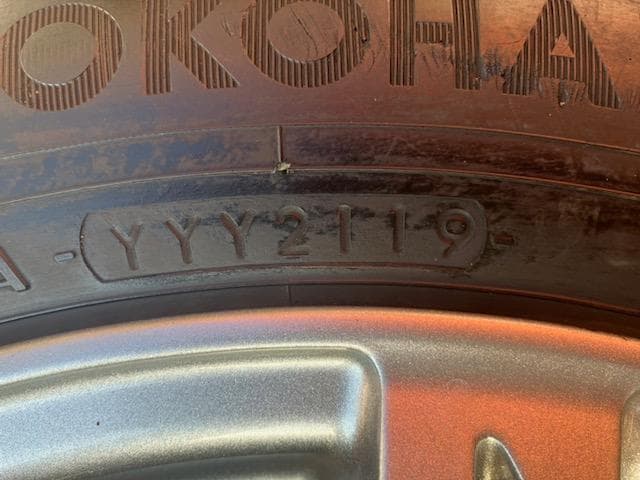 シエンタ スタッドレスセット 185/60R15 2019年製 ヨコハマ