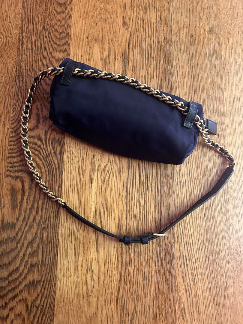 【9/23まで限定お値下】プラダ ウエストポーチ チェーン ショルダー