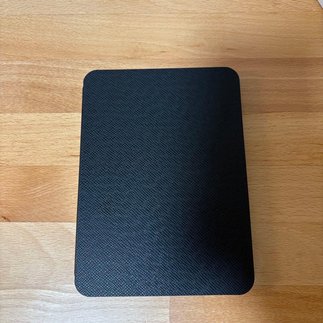 【極美品】最新KindlePaperwhite 第12世代純正カバー付 本体