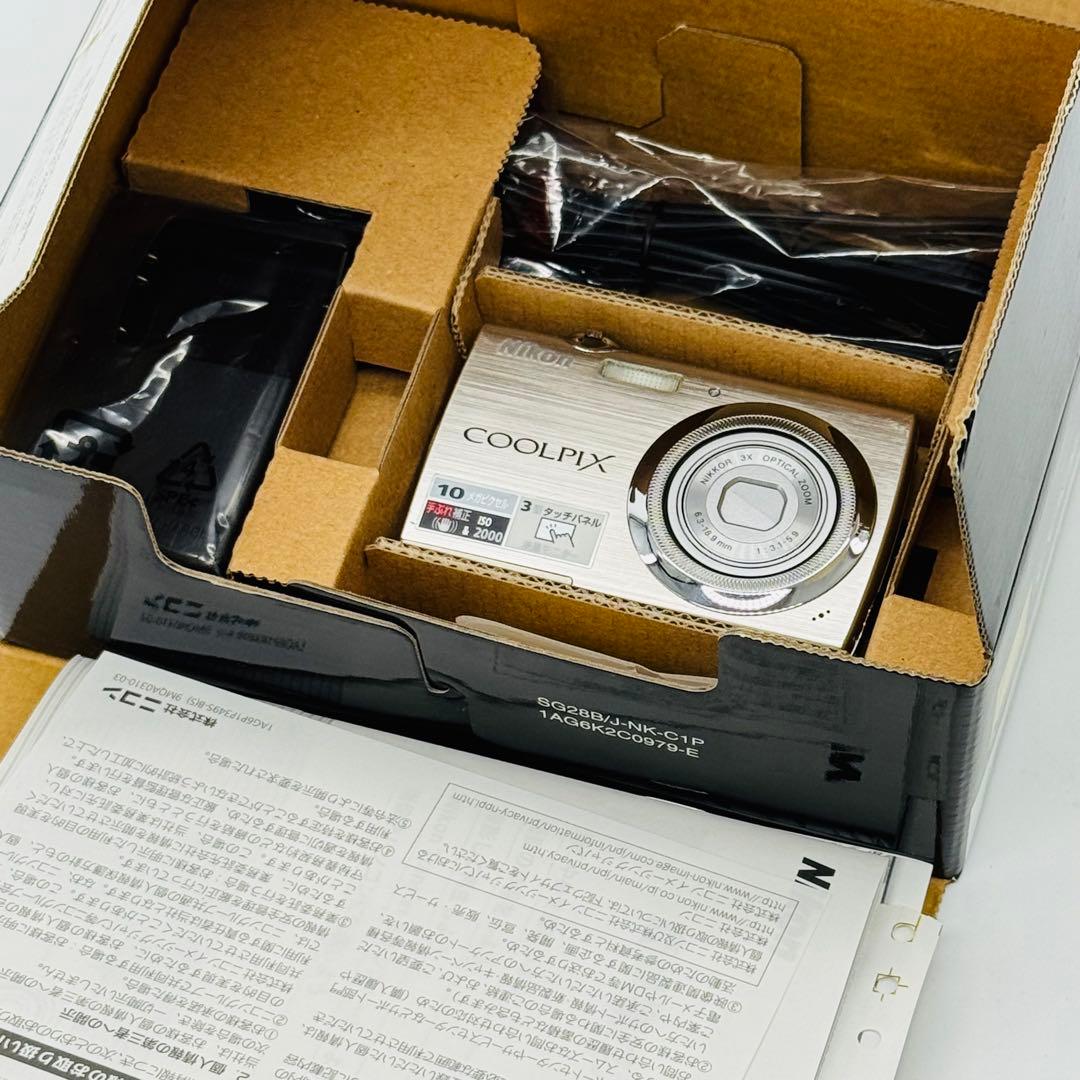 【美品】Nikon COOLPIX S230 コンデジ