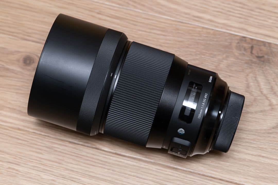 SIGMA (シグマ) Art 135mm F1.8 DG HSM