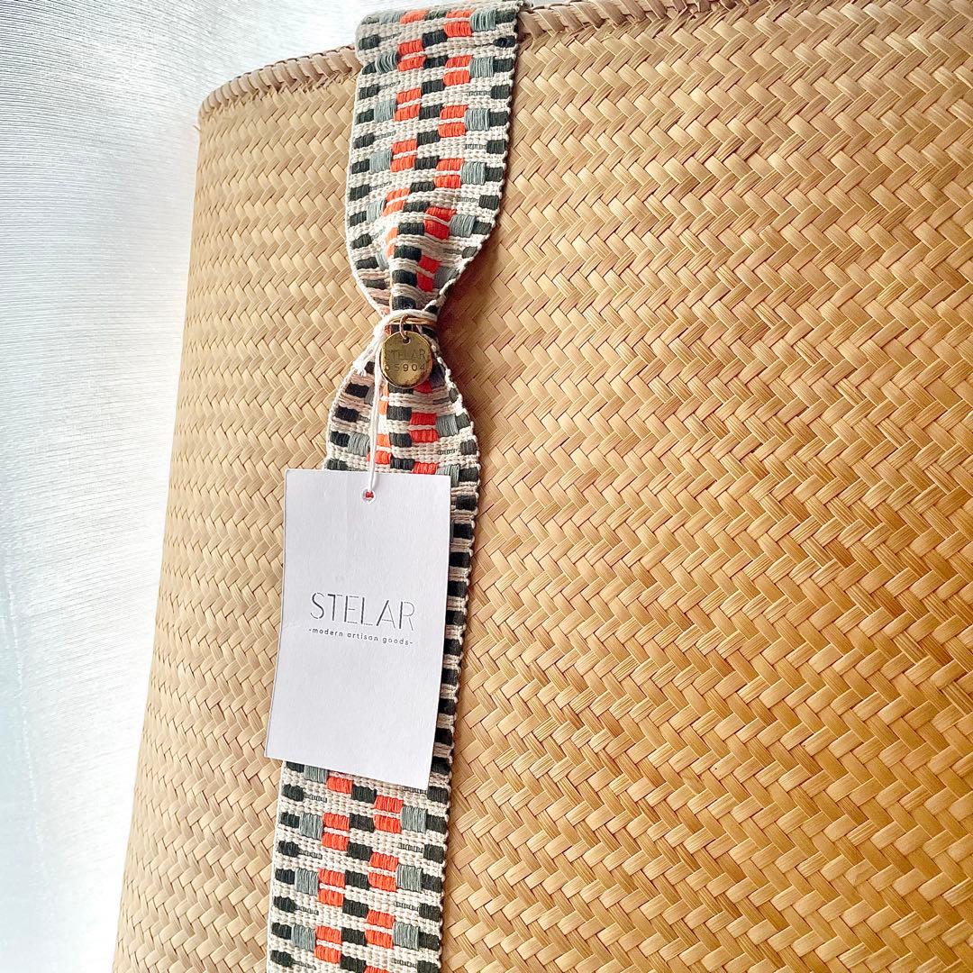 新品・STELAR ハンドメイド ストロー製かごバッグ（バリ製／大きめサイズ）
