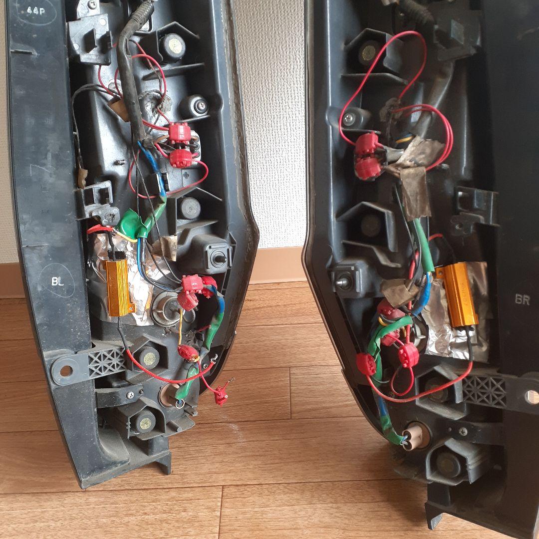 ヴォクシー80 加工テールランプ