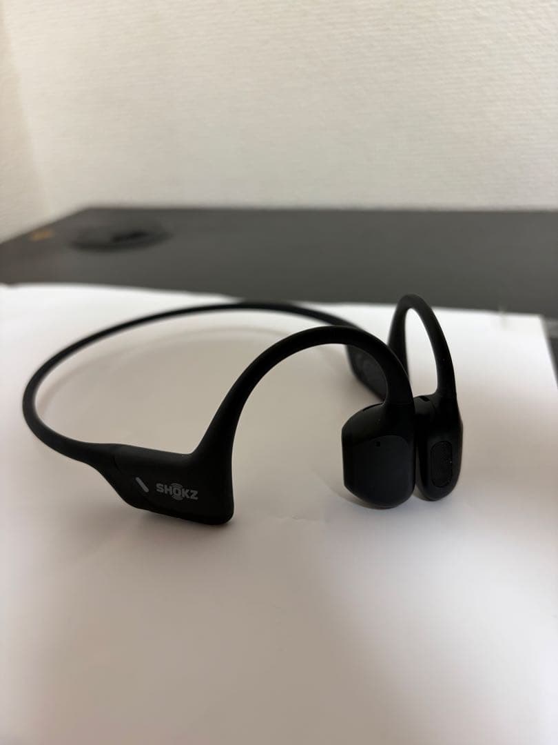 SHOKZ 骨伝導イヤホン OpenRun ブラック 動作確認済　変換ケーブル付