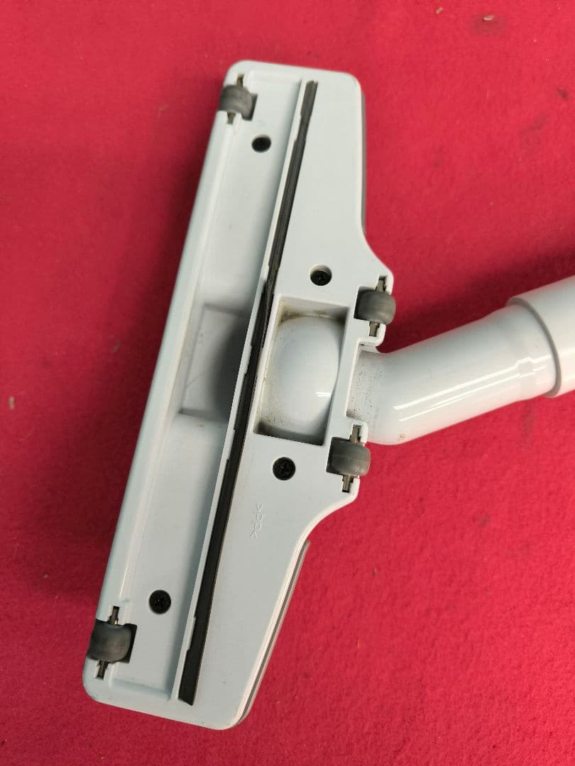 美品　マキタ コードレス掃除機CL107 紙パック式　CL107FDSHW