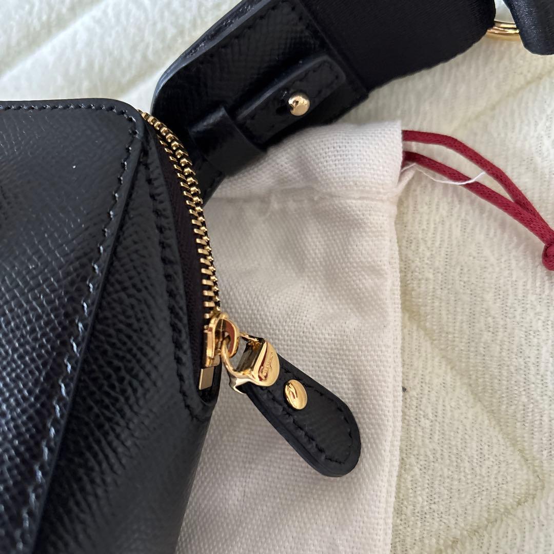 Salvatore Ferragamo ボディバッグ