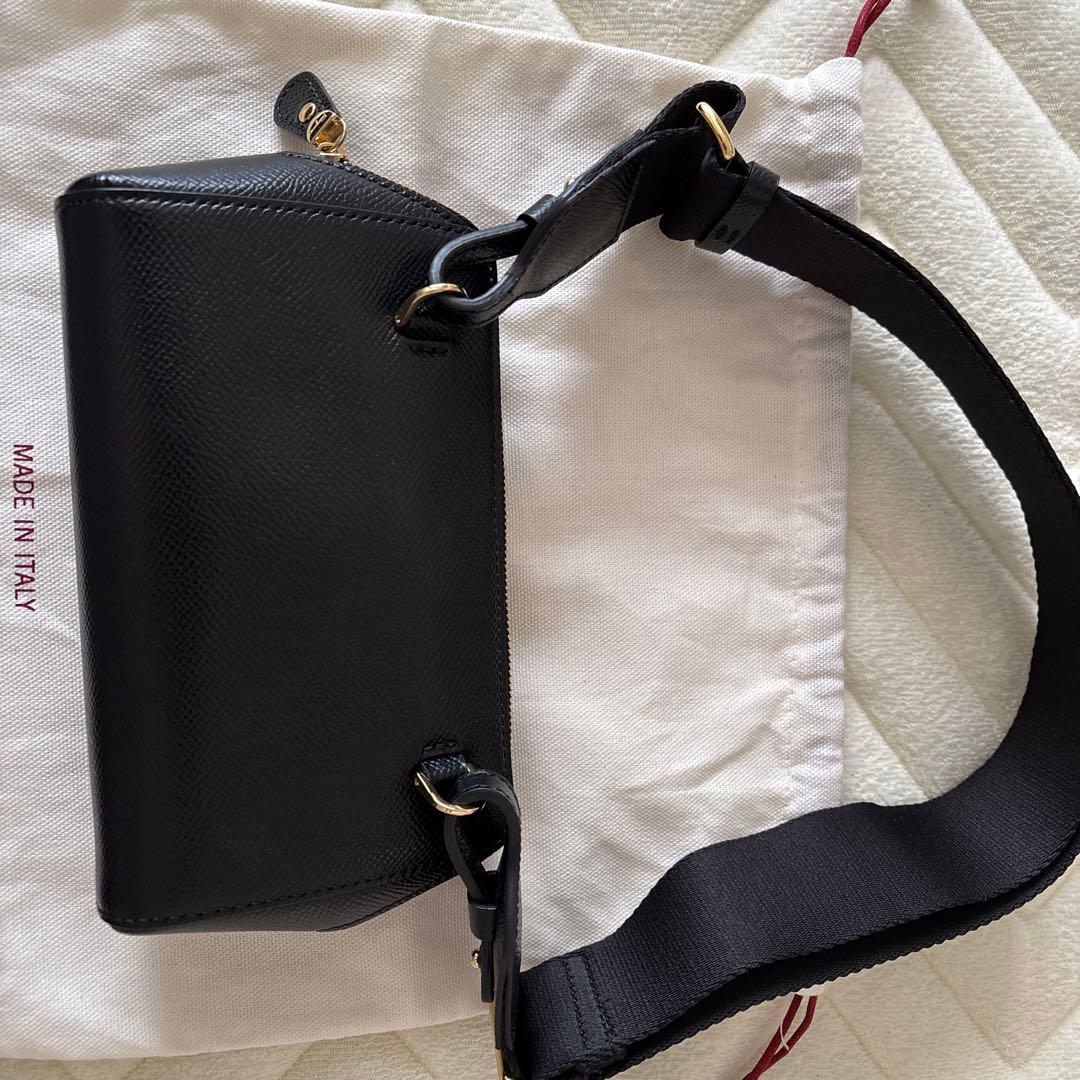 Salvatore Ferragamo ボディバッグ