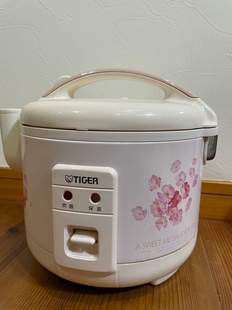 昭和レトロ　TIGER 炊飯器 花柄　3合炊き