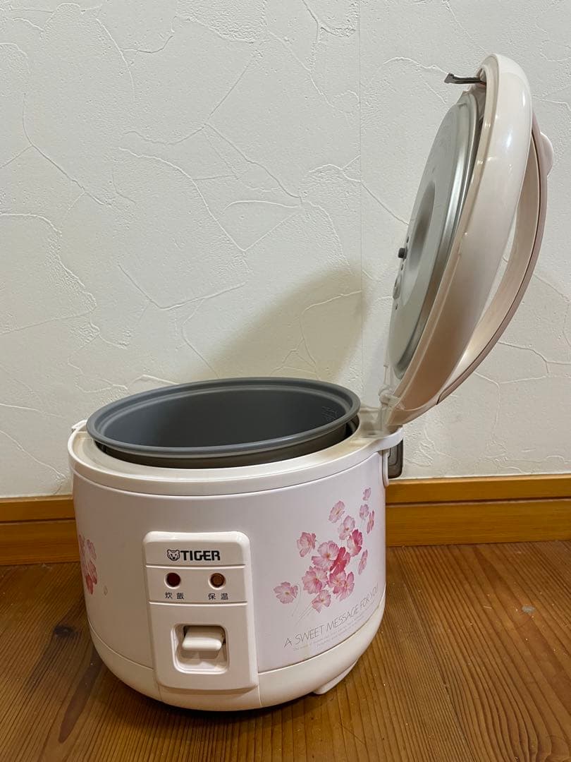 昭和レトロ　TIGER 炊飯器 花柄　3合炊き
