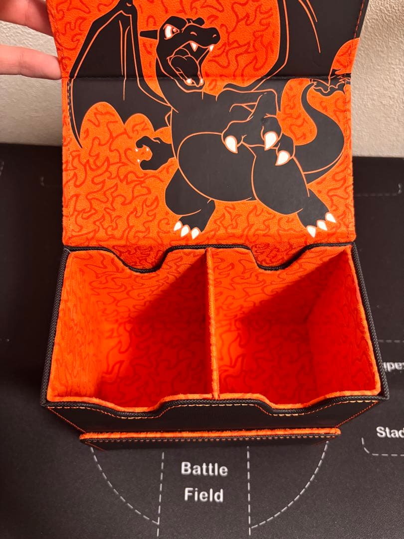 灼熱のリザードン プレミアム ダブルデッキボックス　値段交渉いつでも待ってます