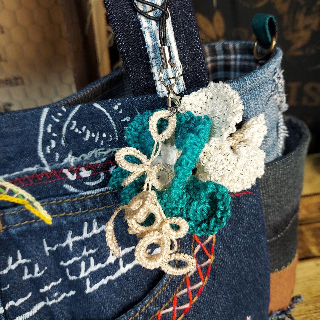 刺繍デニムバック　No.661　デニムリメイク　刺繍バック　丸いバック　月
