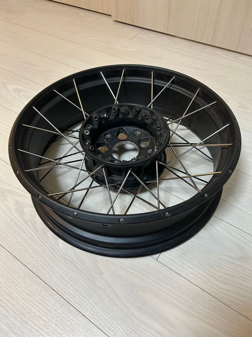  水冷 R1200/R1250 GS Adventure リア ホイール