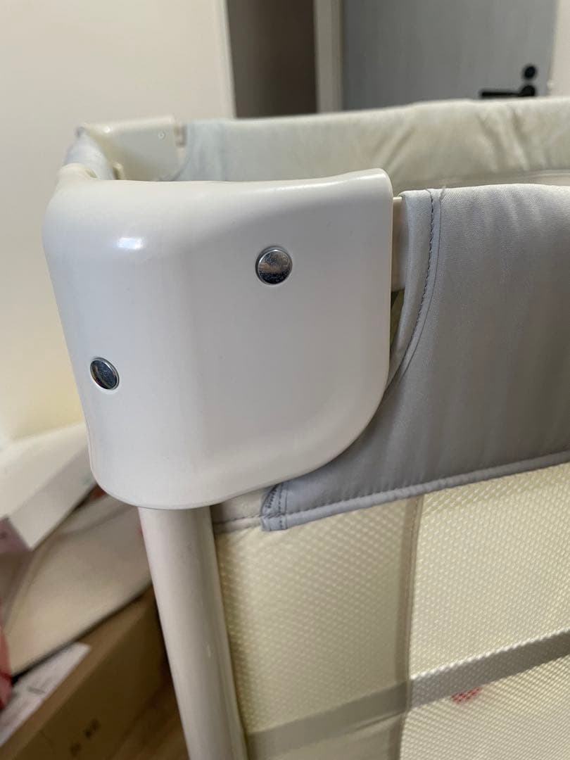 アップリカ　ココネルエアー　AB ホワイトグレー