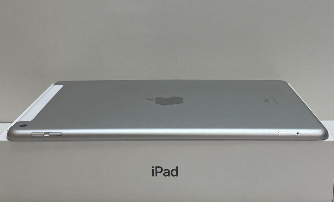 iPad 第7世代 128GB Wi-Fi + Cellular 86%