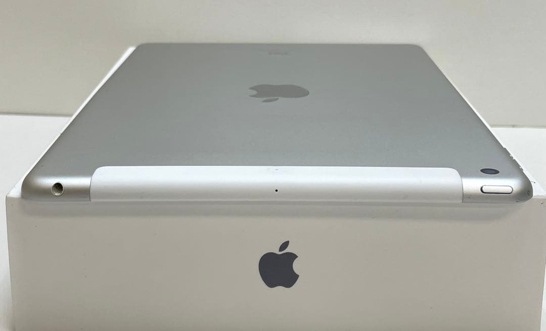 iPad 第7世代 128GB Wi-Fi + Cellular 86%