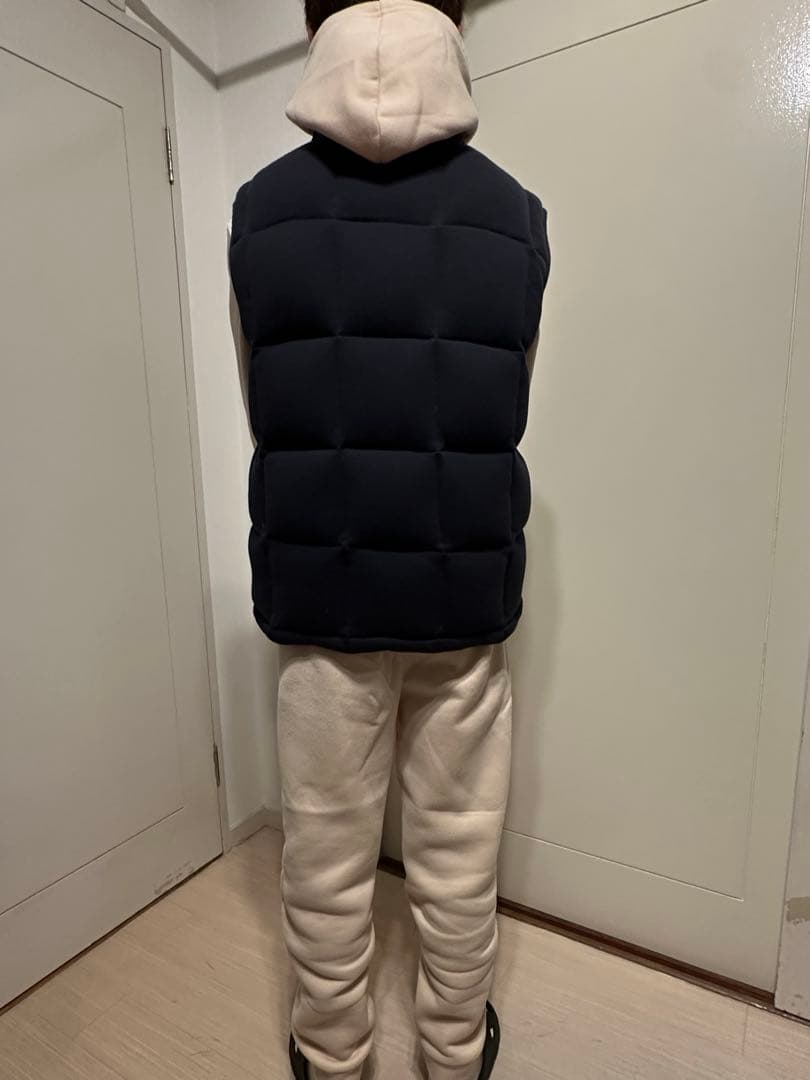 MONCLERモンクレール　ダウンベスト　L
