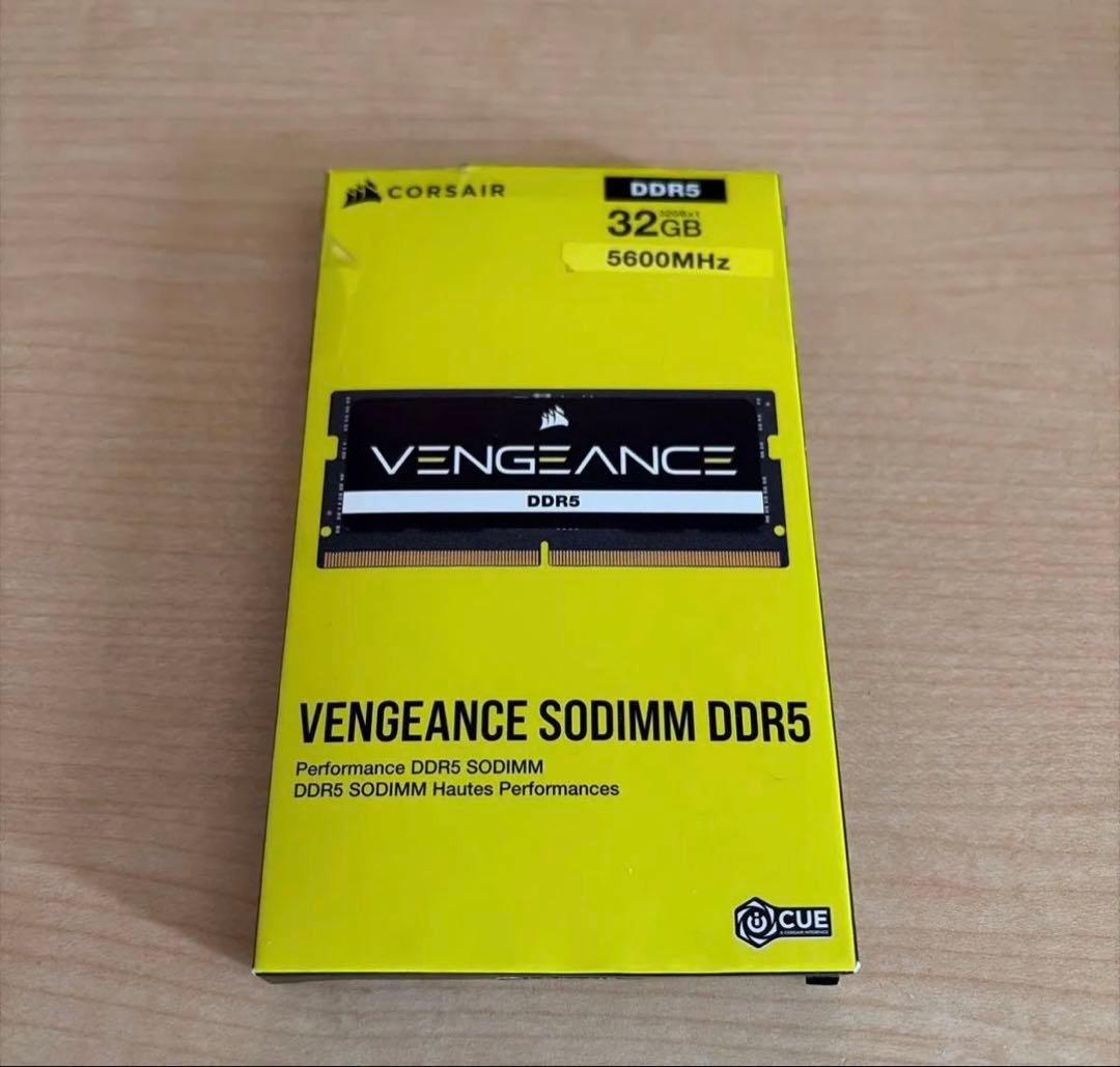 ほぼ新品 CORSAIR VENGEANCE DDR5 32GB 5600MHz