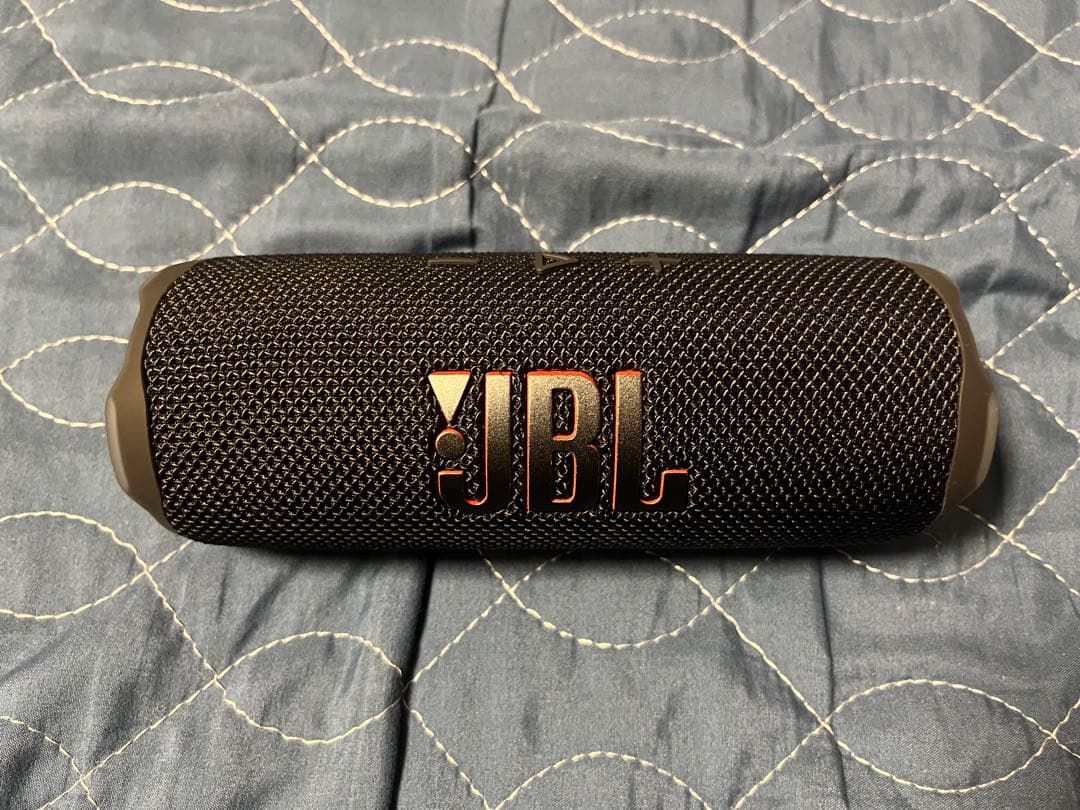 JBL Flip7 ブラック