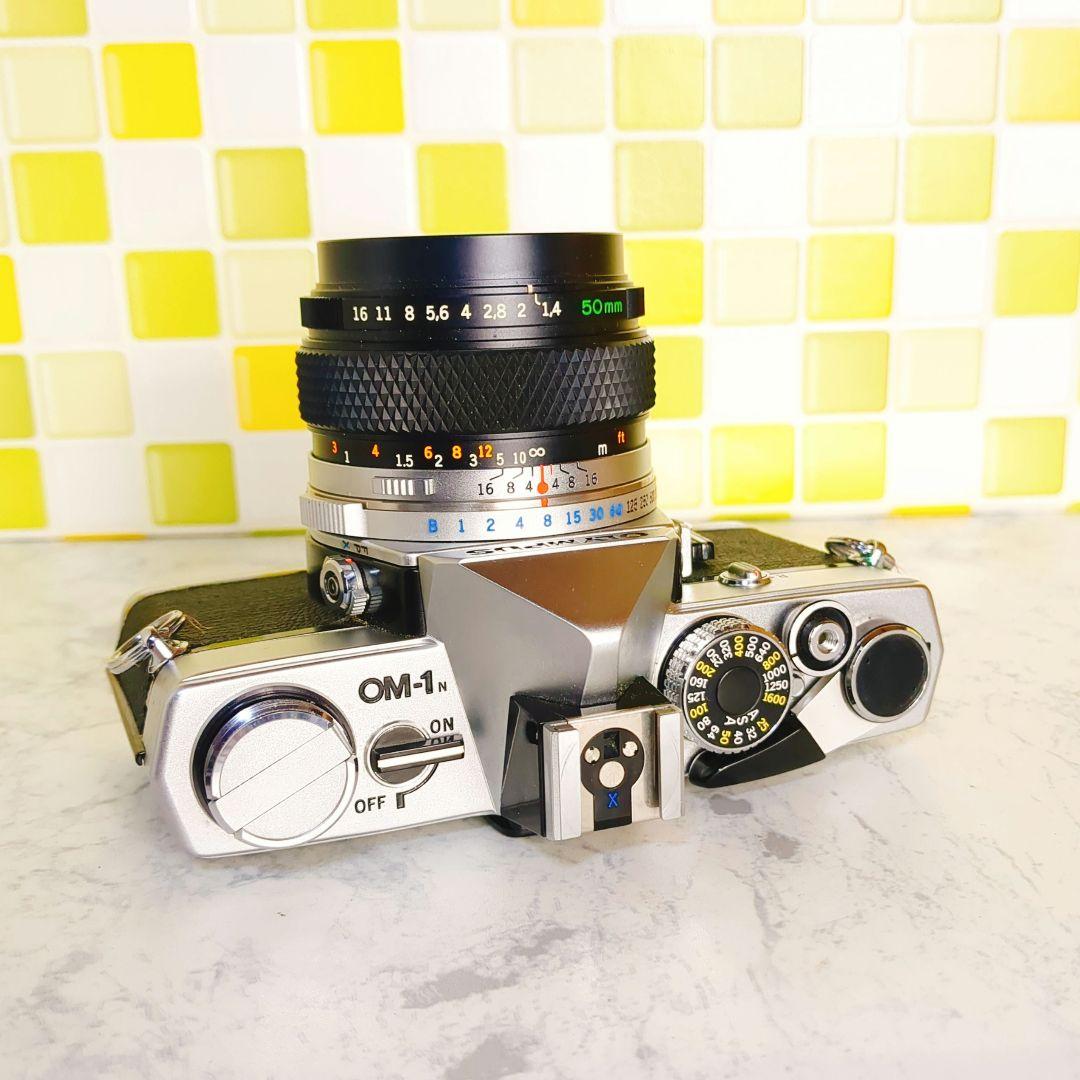 ★完動品★ OLYMPUS OM-1N 一眼レフ 　フィルムカメラ セット