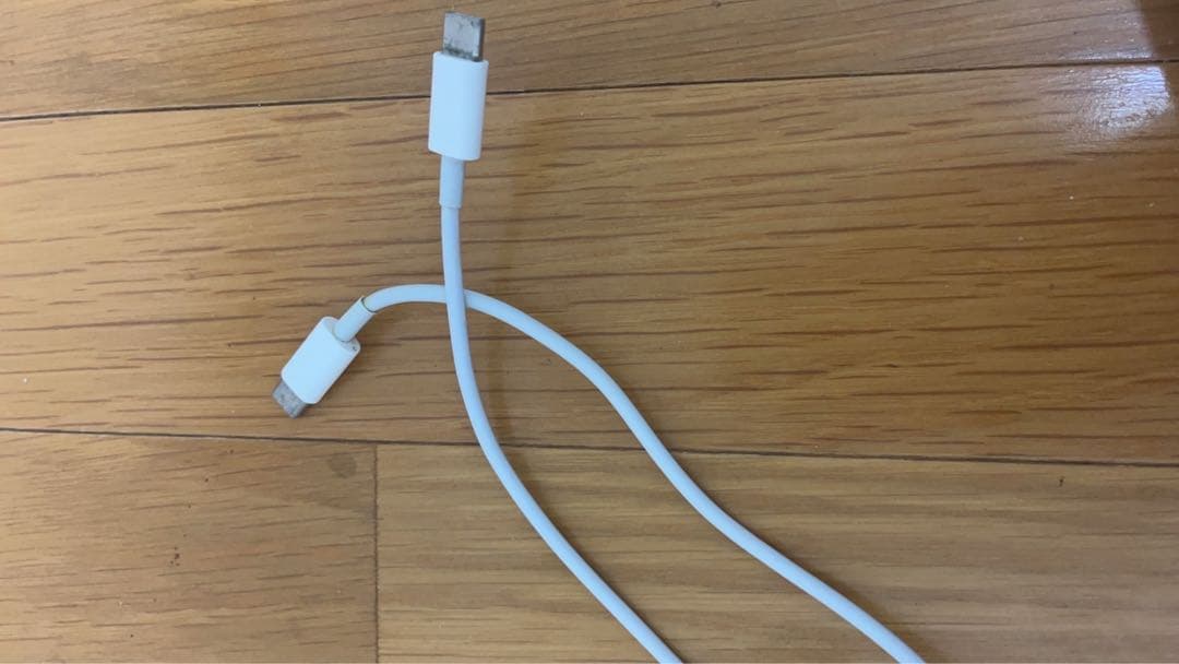 (フリーザ)iPadPro第4世代11インチ128GBWi‑Fi充電器付き