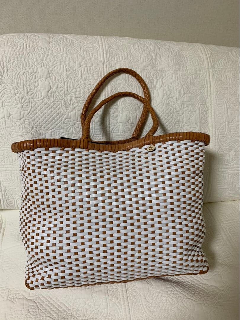 完売品 定価8万 45R かご バッグ バッファローレザー