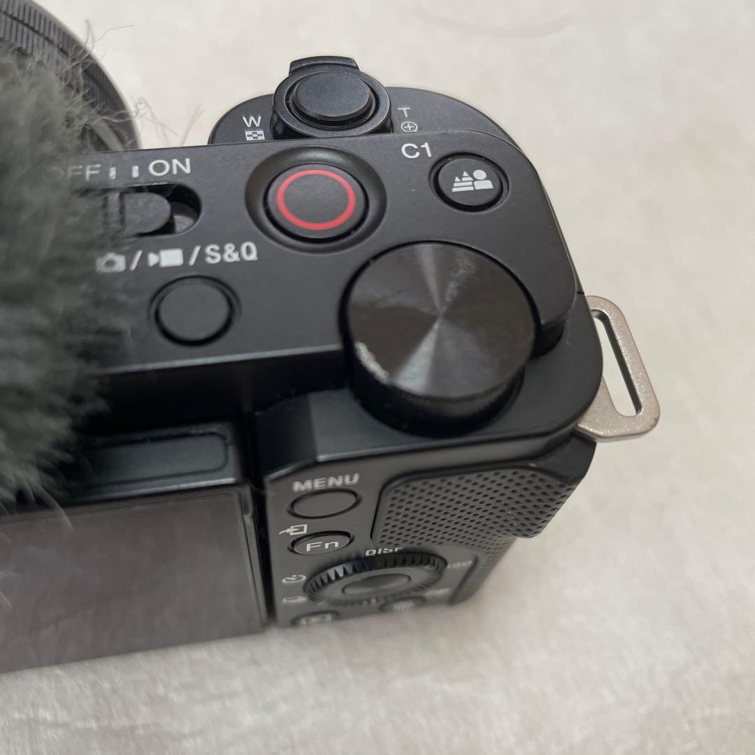 zv-e10 レンズ２個、グリップ 付き/SAMYANG 12mm F2.0 E