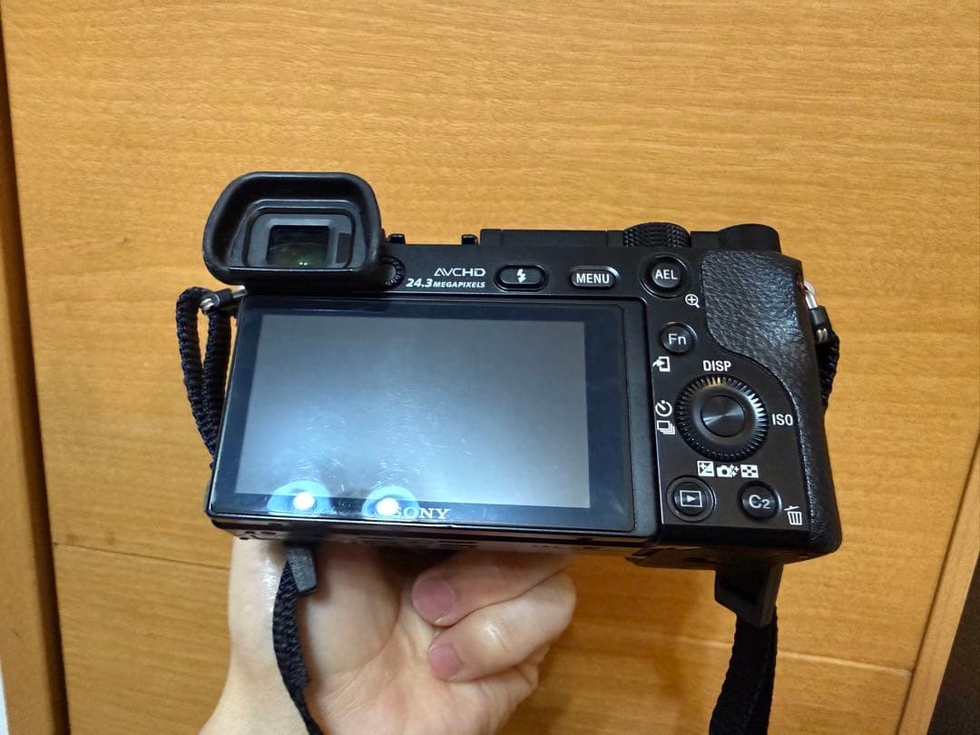 T*o様 (難あり)Sony α6000 ミラーレス一眼カメラ　ダブルズームレン
