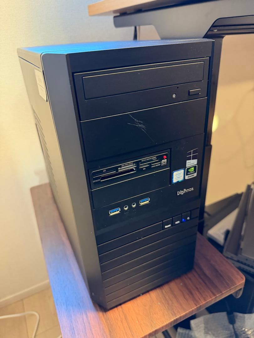 Windowsデスクトップ raytrek LC-M i7-7700K/8GB/Quadro P600