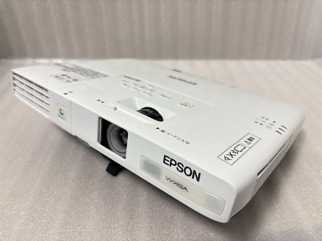 EPSON EB-1770W プロジェクター本体 ランプ使用487時間