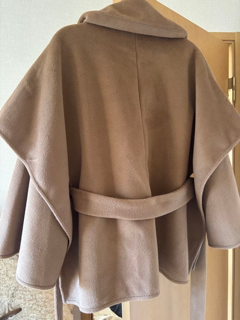 ジャケット・アウター Acka. flare cape coat