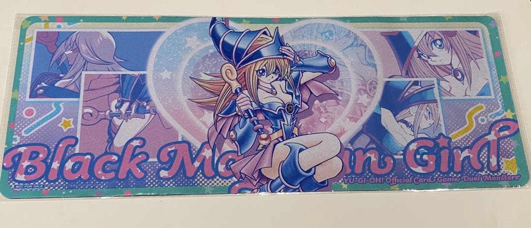 新品未開封　ブラックマジシャンガール　デュエルフィールド　ハーフ　プレイマット