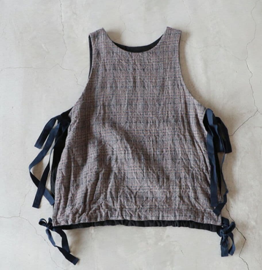 ヴェリテクール　グレンチェックリバーシブルベスト　vc-2806　試着のみ