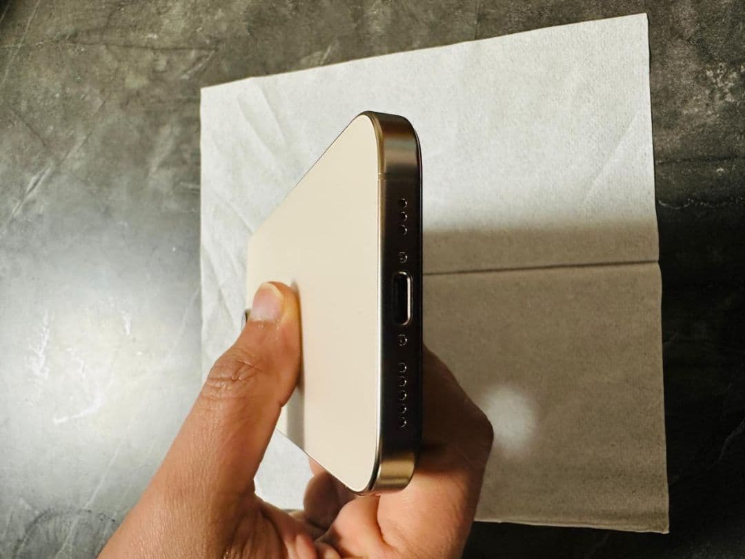 iPhone 16proスマートフォン 本体