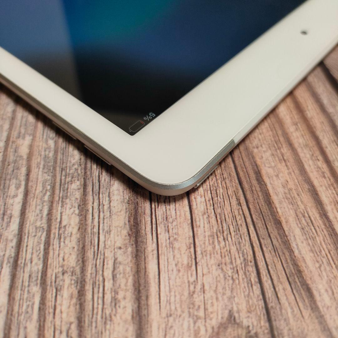 apple iPad 第7世代 32GB SIMフリー シルバー 美品