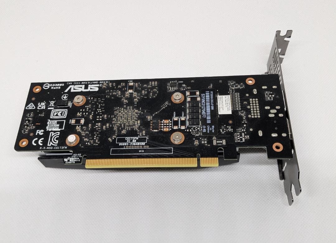 ASUS GeForce RTX3050 OC 6GB ロープロファイル