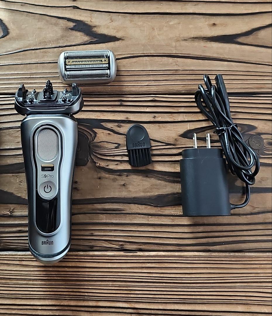 Braun S9 Pro メンズ電気シェーバー