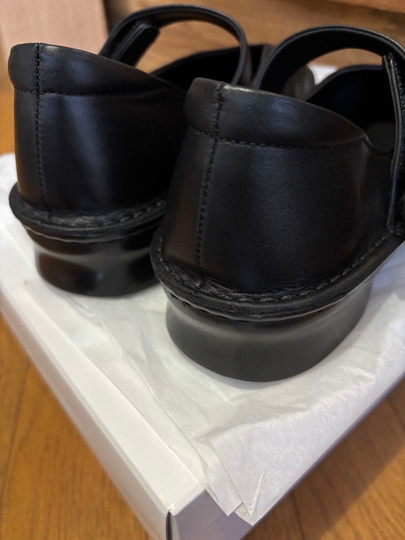 1月中SALE！インコルジュ　きれいめストラップシューズ　本革　ブラック