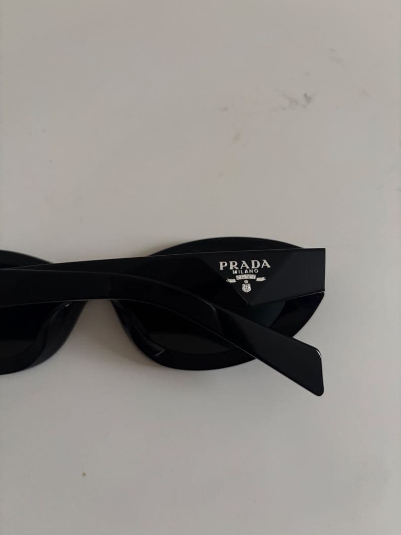 PRADA サングラスSPR 26Zトライアングルロゴ BLACK