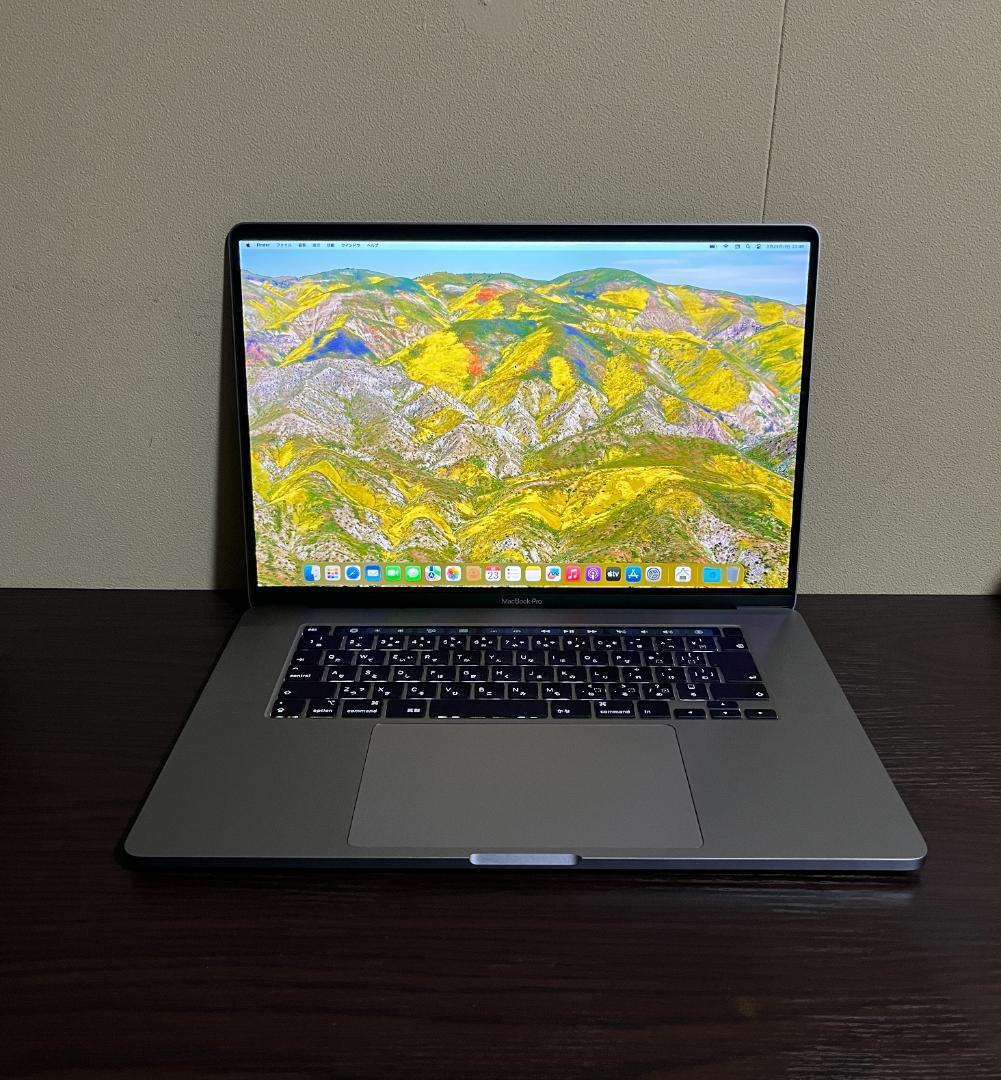 MacBook Pro 16\
