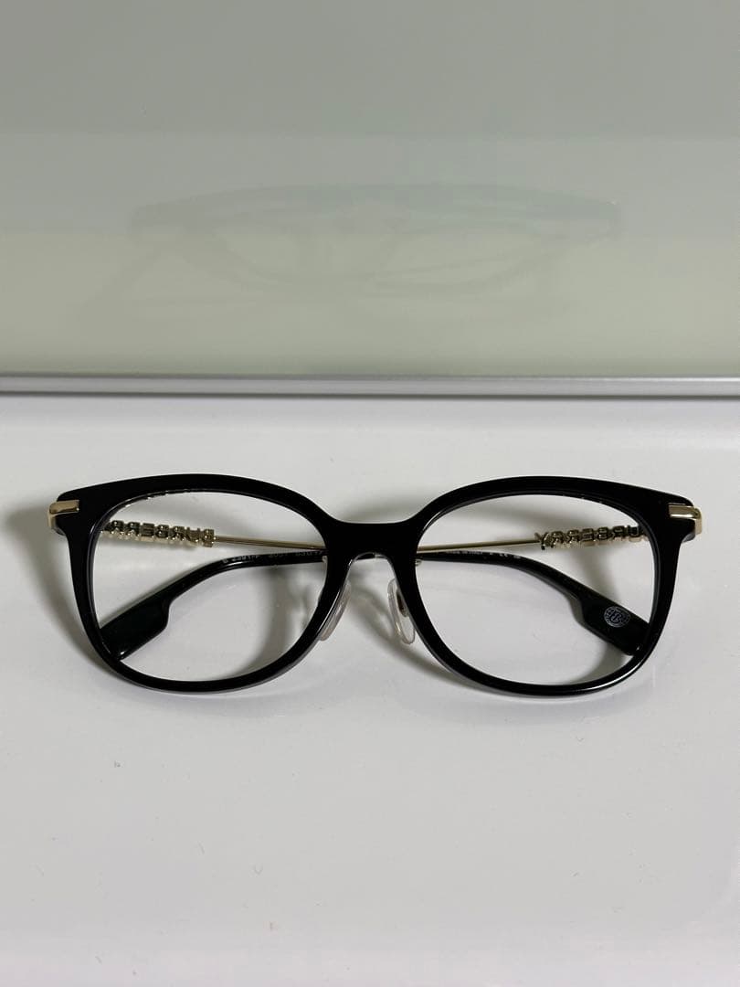 〈BURBERRY〉ラウンド型 メガネ