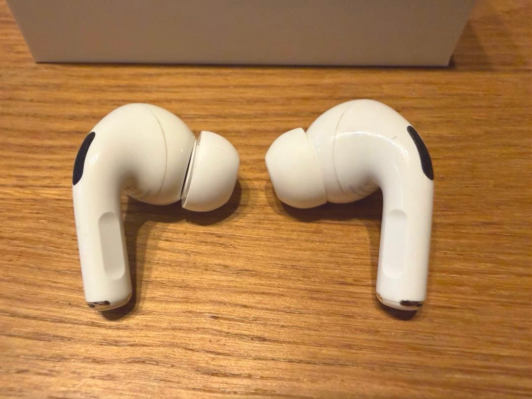 AirPods Pro 第一世代（おまけイヤーチップあり）
