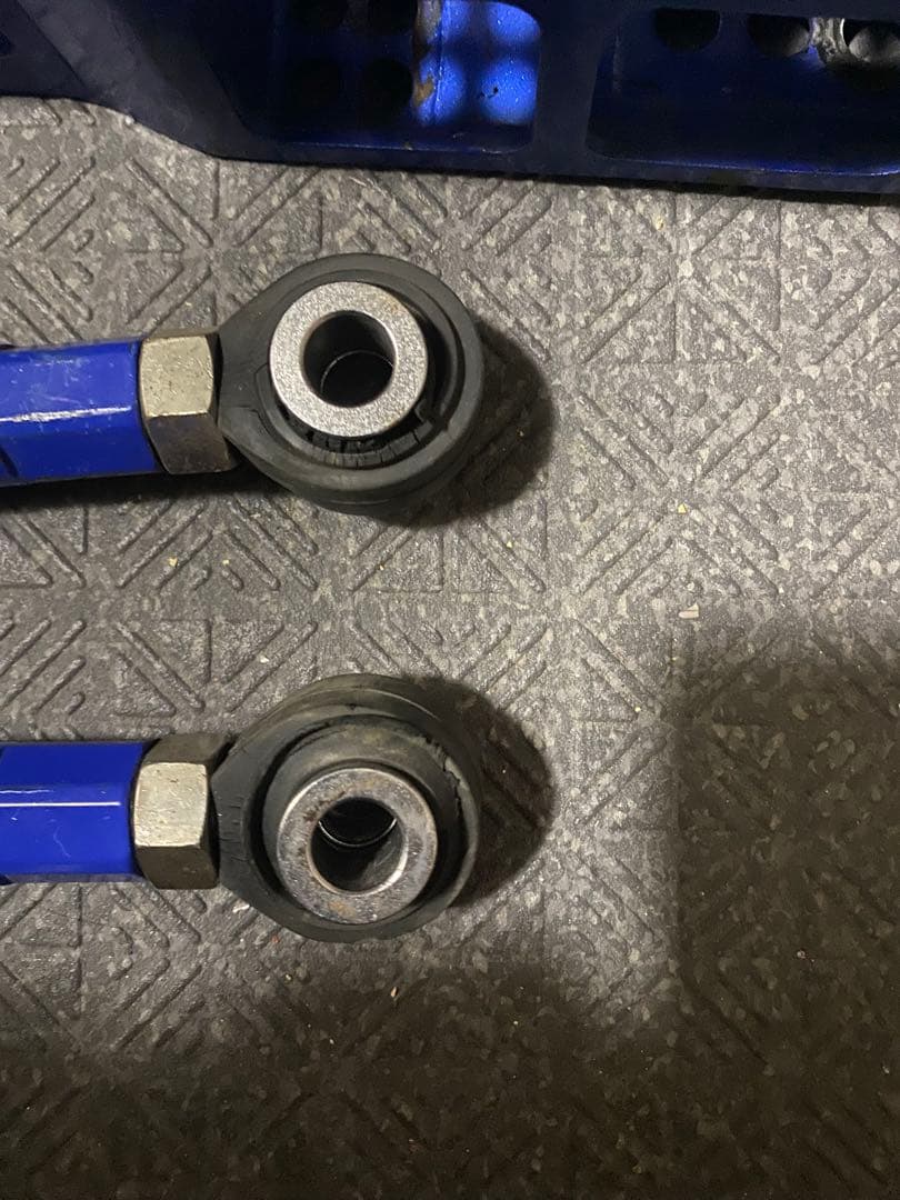 こ*ー様 トヨタ86zn6 メーガンレーシングリアロアアーム　KTS リアトーア