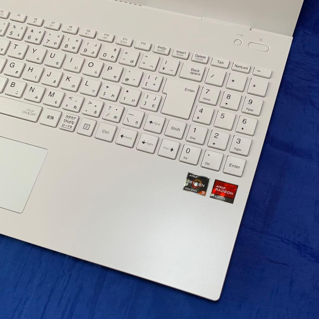 美品・2022年モデル・Ryzen3 NEC ノートパソコン LAVIE N15