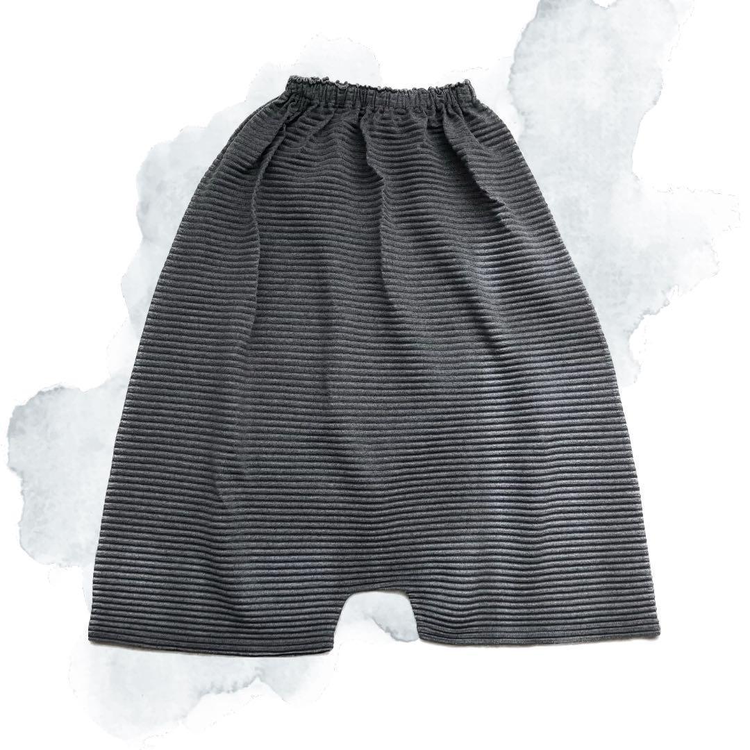 美品 イッセイミヤケme 縮絨プリーツ サルエルパンツ グレー