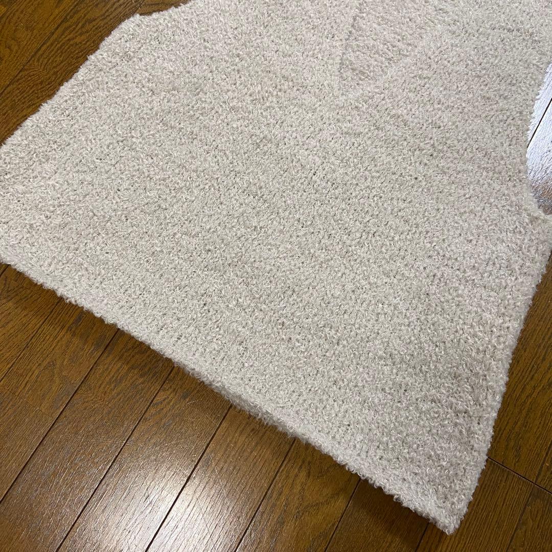 【mizuiroind】ヘアリーVネックベスト 新品 FREEサイズ ベージュ