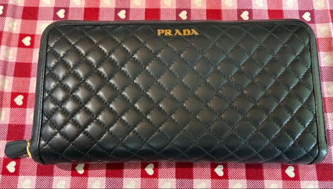 ⭐︎PRADA⭐︎ プラダ　キルティング　長財布　ラウンドファスナー　箱付き