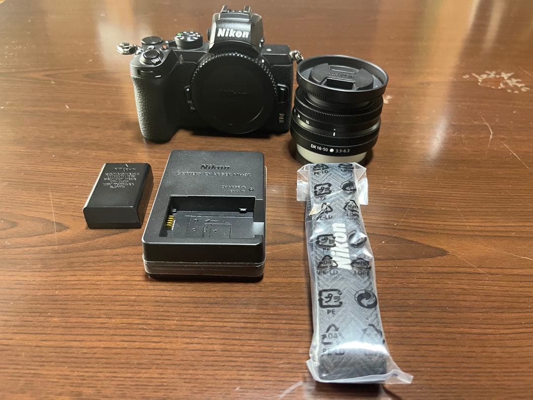 Nikon Z50 ミラーレスカメラ DX 16-50mm